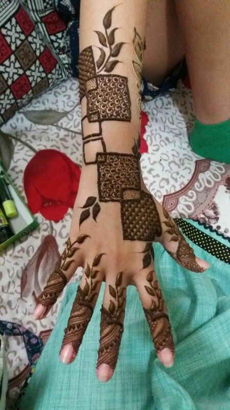 40 Latest Mehndi Designs To Try This Year Bling Sparkle