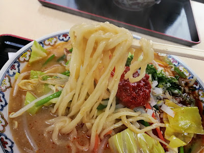 いしやま　激辛みそラーメン