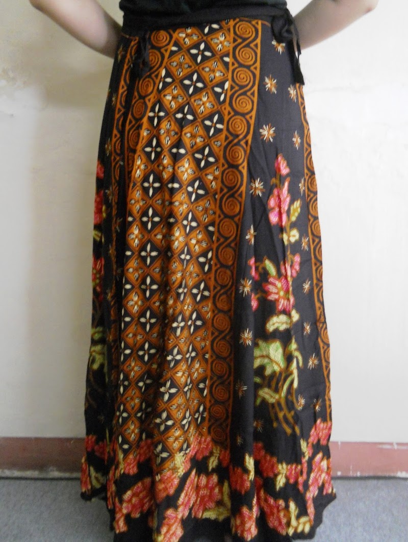 25+ Model Rok Batik Untuk Wanita Gemuk, Trend Model!