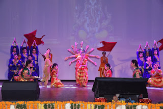 जवाहर नगर स्थित माहेश्वरी पब्लिक स्कूल (Maheshwari Public School, Jawahar Nagar) के तक्षशिला सभागार में शुक्रवार को प्राइमरी वर्ग (कक्षा-1 से 5) का वार्षिकोत्सव समारोह (Annual Function) पुरस्कार वितरण (prize distribution ceremony in school) व सांस्कृतिक कार्यक्रम (cultural programme on Annual Day) के रूप में आयोजित हुआ।   समारोह के मुख्य अतिथि अंशुमन भौमिया ,आईपीएस( डीआईजी ऑफ पुलिस,एटीएस राजस्थान पुलिस) तथा विशिष्ट अतिथि विनोद गट्टानी ,सुप्रसिद्ध व्यवसायी व समाजसेवी थे।     इस अवसर पर माहेश्वरी शिक्षा समिति व विद्यालय के चैयरमैन  केदारमल भाला,वाइस चैयरमैन बजरंग लाल बाहेती,महासचिव शिक्षा  मधुसूदन बिहानी, मानद सचिव (सी.ए) अमित गट्टानी, कोषाध्यक्ष (सी ए)अनिल कुमार शारडा,भवनमंत्री सुमित काबरा,विद्यालय के प्राचार्य  अशोक वैद तथा शिक्षा समिति के अन्य गणमान्य पदाधिकारी उपस्थित थे।media kesari मीडिया केसरी