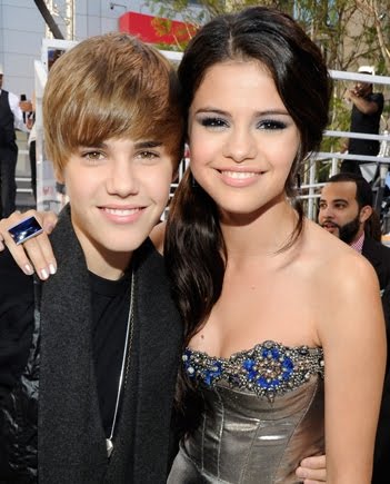 justin bieber e selena gomez namorando. justin bieber e selena gomez