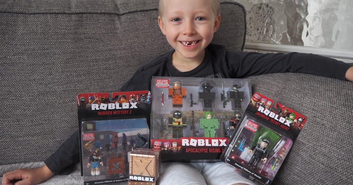 Chic Geek Diary The New Roblox Toys From Jazwares Review Giveaway - the horror rising roblox