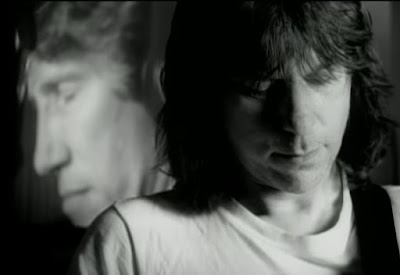 A participação de Jeff Beck no álbum "Amused to Death", de Roger Waters, é simplesmente magnífica. Ele participou nas músicas "The Ballad of Bill Hubbard", "What god wants parts 1, 2 & 3"