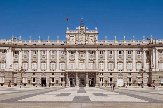 Palacio de Versalles | Organización e influencias arquitectónicas | Philibert Le Roy