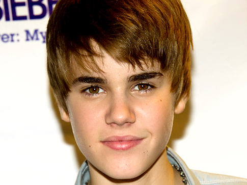 justin bieber eyes 2011. Justin Bieber fans might have