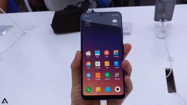 xiaomi mi 8 lite (xiaomi Mi 8 Youth Edition) with 4GB ram and 128GB storage