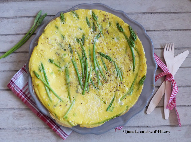 Omelette champêtre aux asperges des bois et aillet - Dans la cuisine d'Hilary