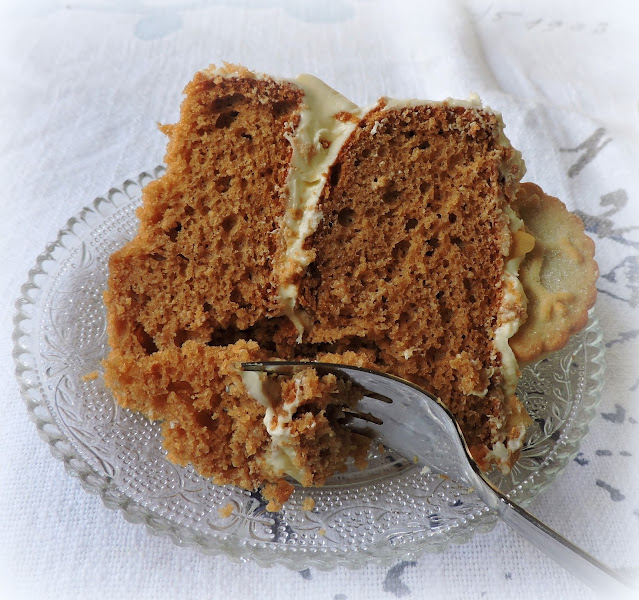 Apple Spice Cake