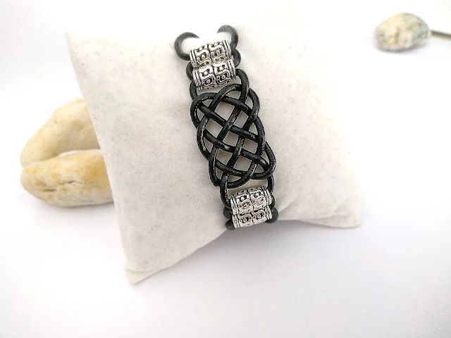 pulsera de cuero para hombre