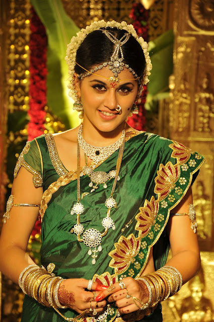 tapsee saree