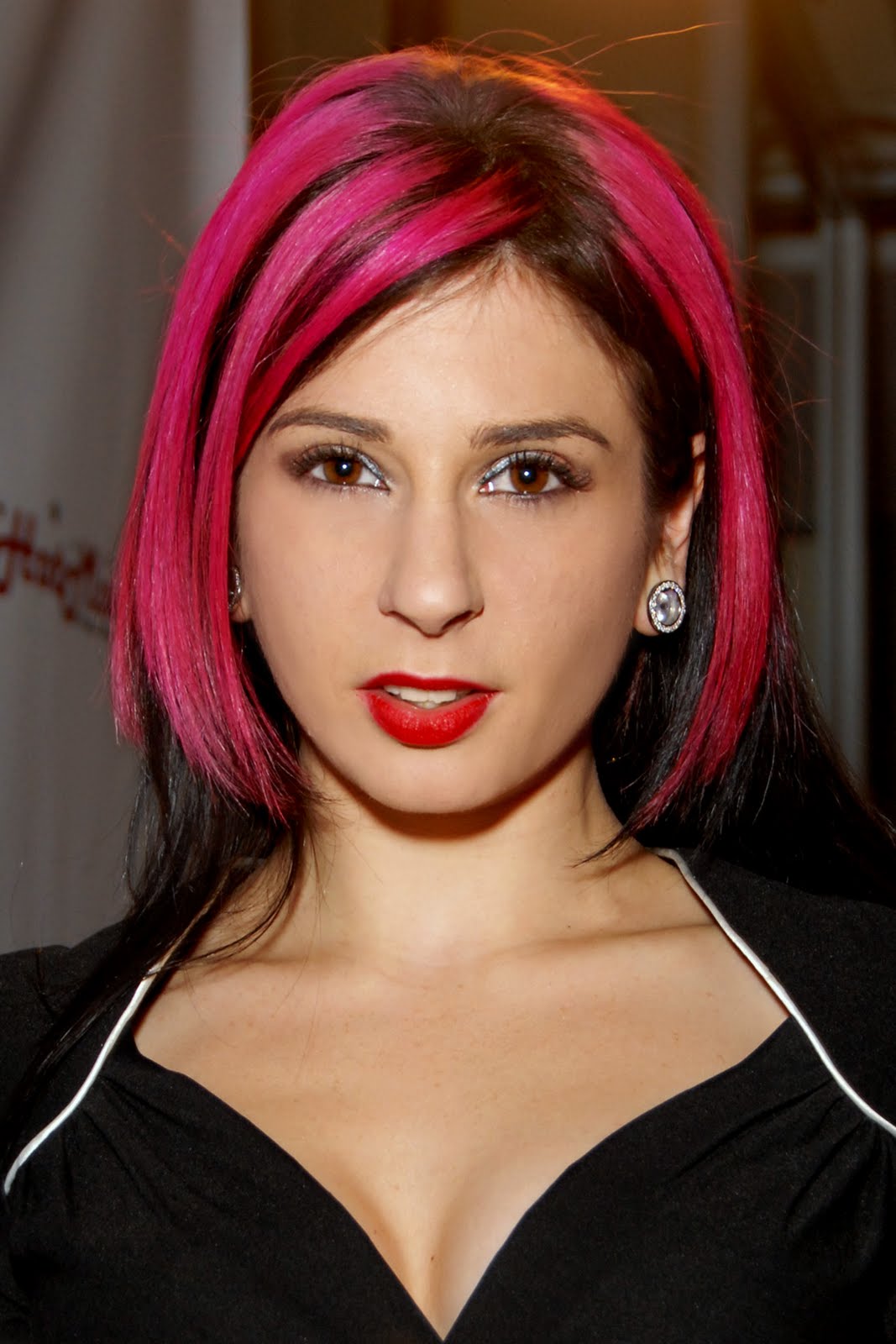 hair color highlights for black hair Cute Teen Medium Pink Hair Highlight Wallpaper