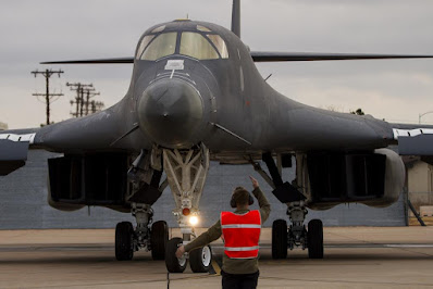 USAF B1B Lancer bomber