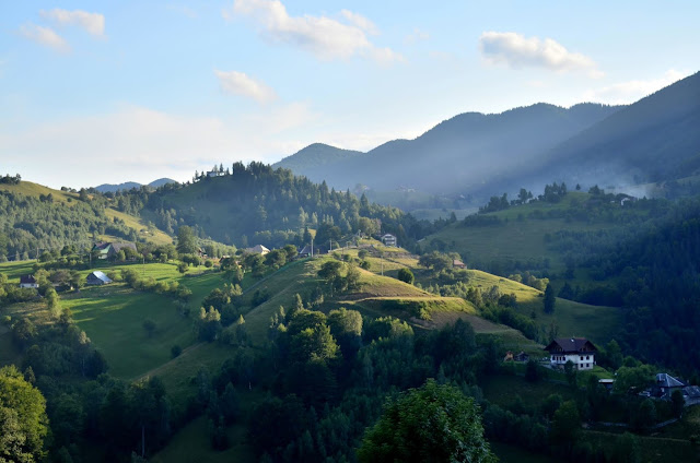 Piatra Crailui Carpatos Rumania Zarnesti Curmatura Botorog Magura