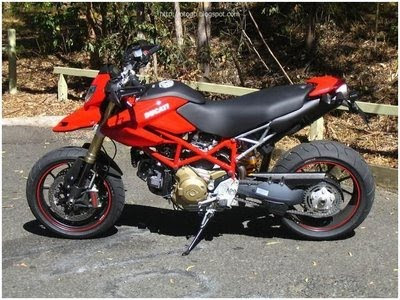 Ducati Hyper Motard Red Muscular Bike