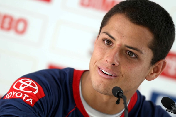 Review 2010 2011 October Javier Hernandez Chicharito