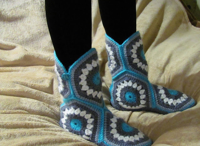 How to make a Crochet Slipper Boot very simple.