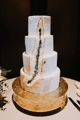 geode wedding cake