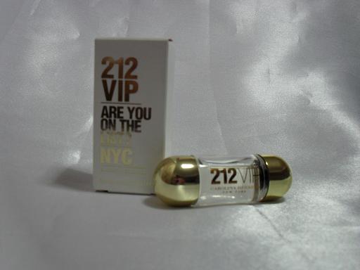 carolina herrera perfume women. Carolina Herrera 212 VIP (W)