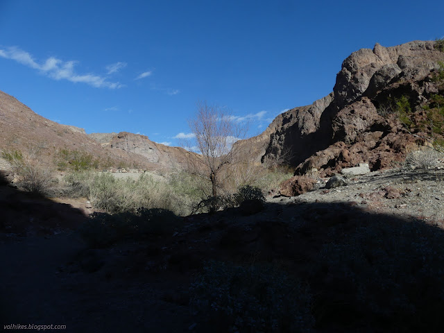 41: ledges in the canyon