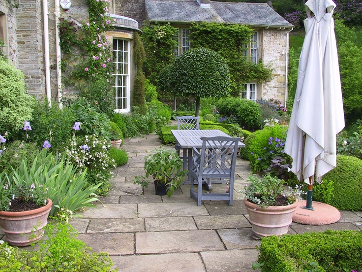 Ivy Clad: Outdoor Living Space with Debra Phillips and Finding ...