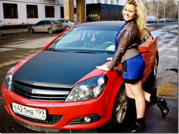 Lindas mulheres russas com carros (33)