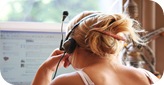 woman_with_computer_headphones-other