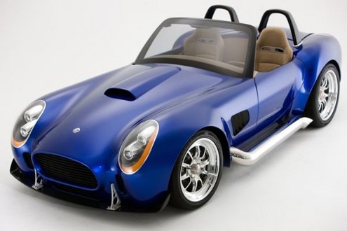  the AC Cobra Roadster has everything to surprise Top Front View