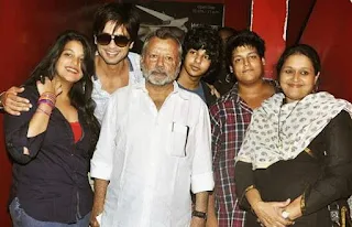 Pankaj Kapur Family Wife Son Daughter Father Mother Marriage Photos Biography Profile.