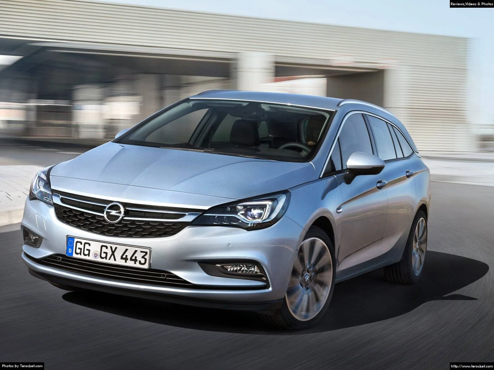 Hình ảnh xe ô tô Opel Astra Sports Tourer 2016 & nội ngoại thất