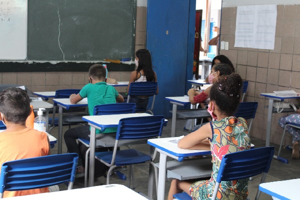Quatro Turmas Retornam Às Aulas Presenciais Na Rede Municipal De Juazeiro Do Norte Nesta Quarta (3).