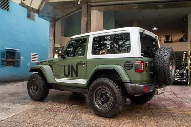 Tậu thêm Jeep mới chỉ <a href=