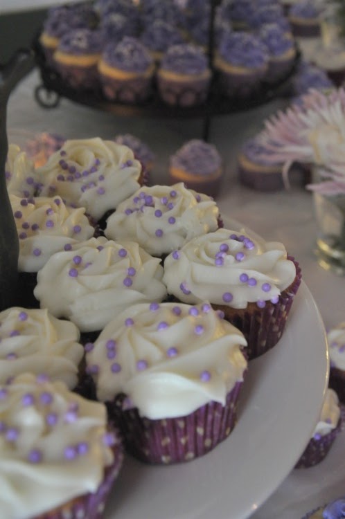 Almond cupcakes w almond buttercream and Carrot cupcakes w cream cheese 