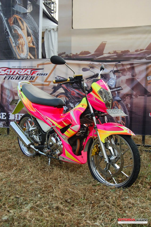 Gambar Contoh Gambar Modifikasi Motor Satria  FU  Keren Full 