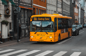 Mencegah Kecelakaan, Berikut Tips Sewa Bus Pariwisata Pekanbaru