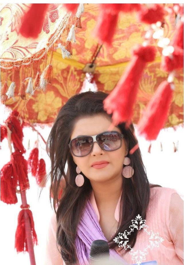 Nida Yasir HD Wallpapers Free Download