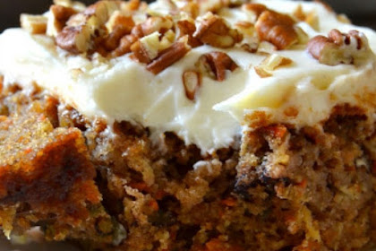 CARROT CAKE WITH CREAM CHEESE FROSTING RECIPE