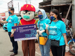 Satgas BUMN di Kapuas Hulu Bagi-bagi Masker