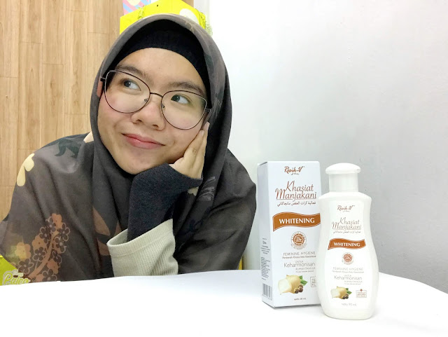 Resik V Manjakani Whitening