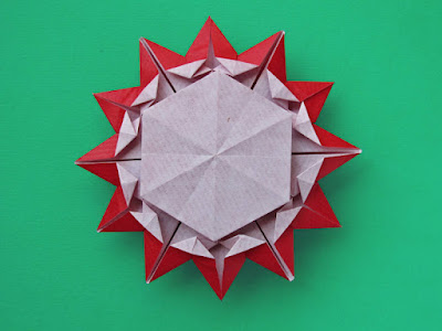 Origami, retro: Stella preziosa raggiante - Radiant precious star by Francesco Guarnieri