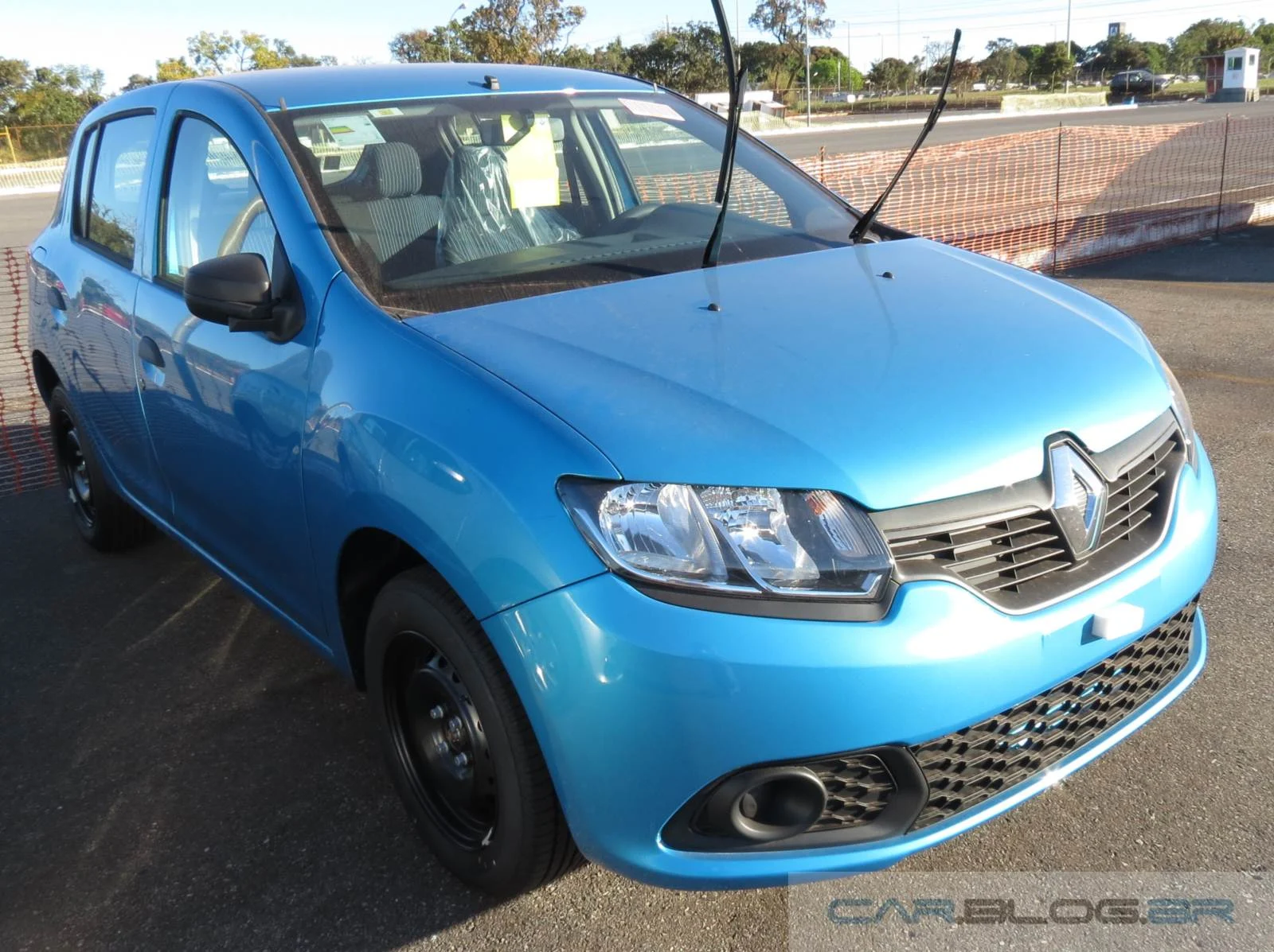 Renault Sandero Authentique 2015