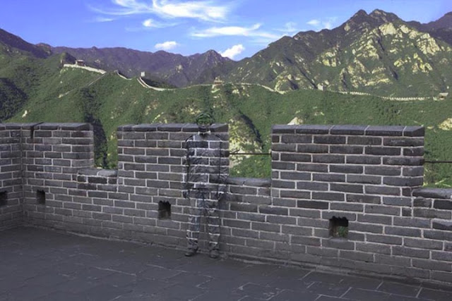 Liu Bolin The Invisible Man | Amazing Camouflage Art