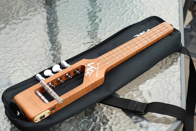 Risa Uke Solid Ukulele