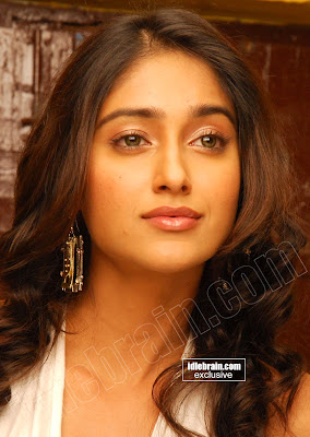 ILEANA HOT Telugu Actress Cute And Lovely Facial Expressions