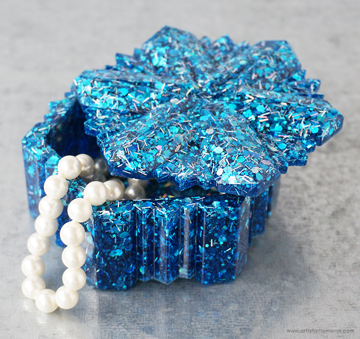 Resin Snowflake Trinket Box