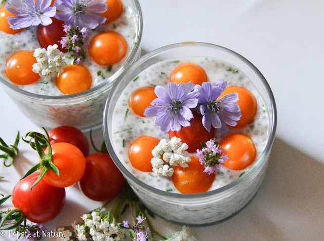 Pudding chia au chèvre frais, à la ciboulette et aux tomates cerise © Popote et Nature