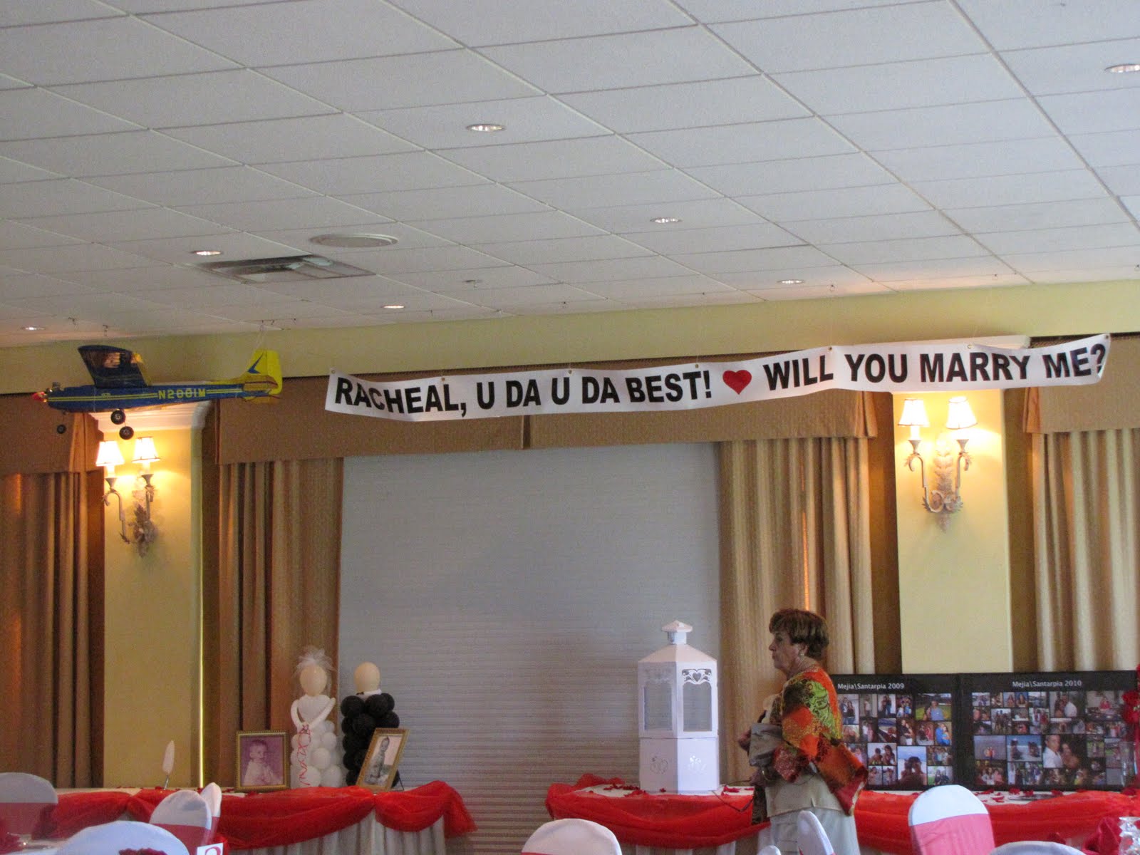 white wedding table decoration