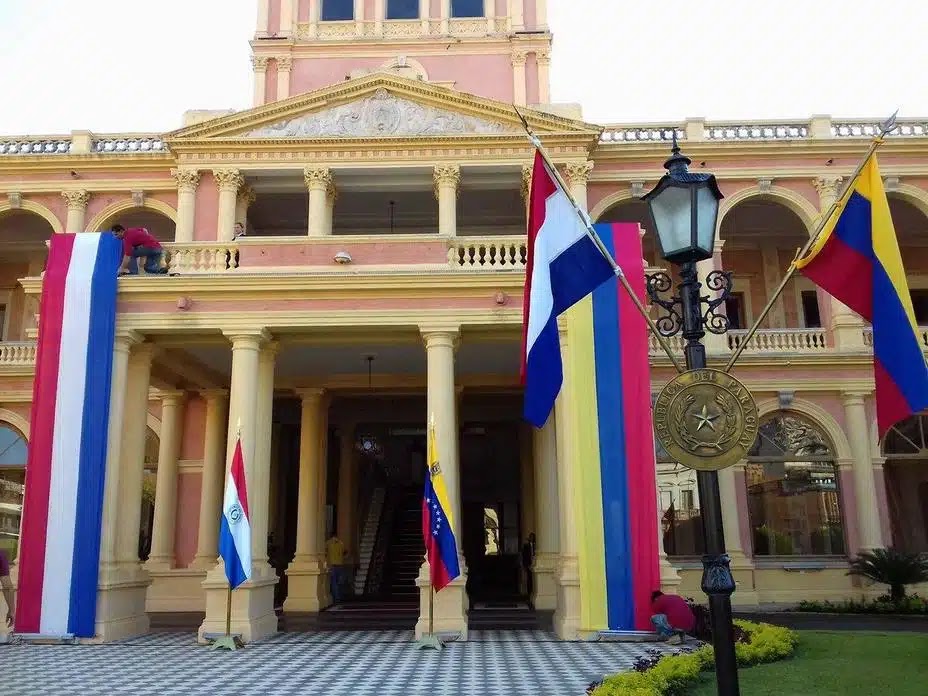 Presidente paraguayo anuncia restablecimiento de relaciones con Venezuela sin condiciones