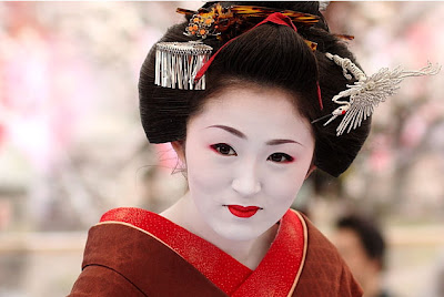 Fotografías e imágenes de Geishas (Mujeres y Kimonos)