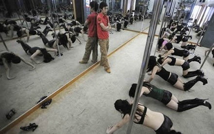 pole-dance-school (4)