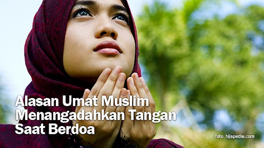 Alasan Umat Muslim Menangadahkan Tangan Saat Berdoa